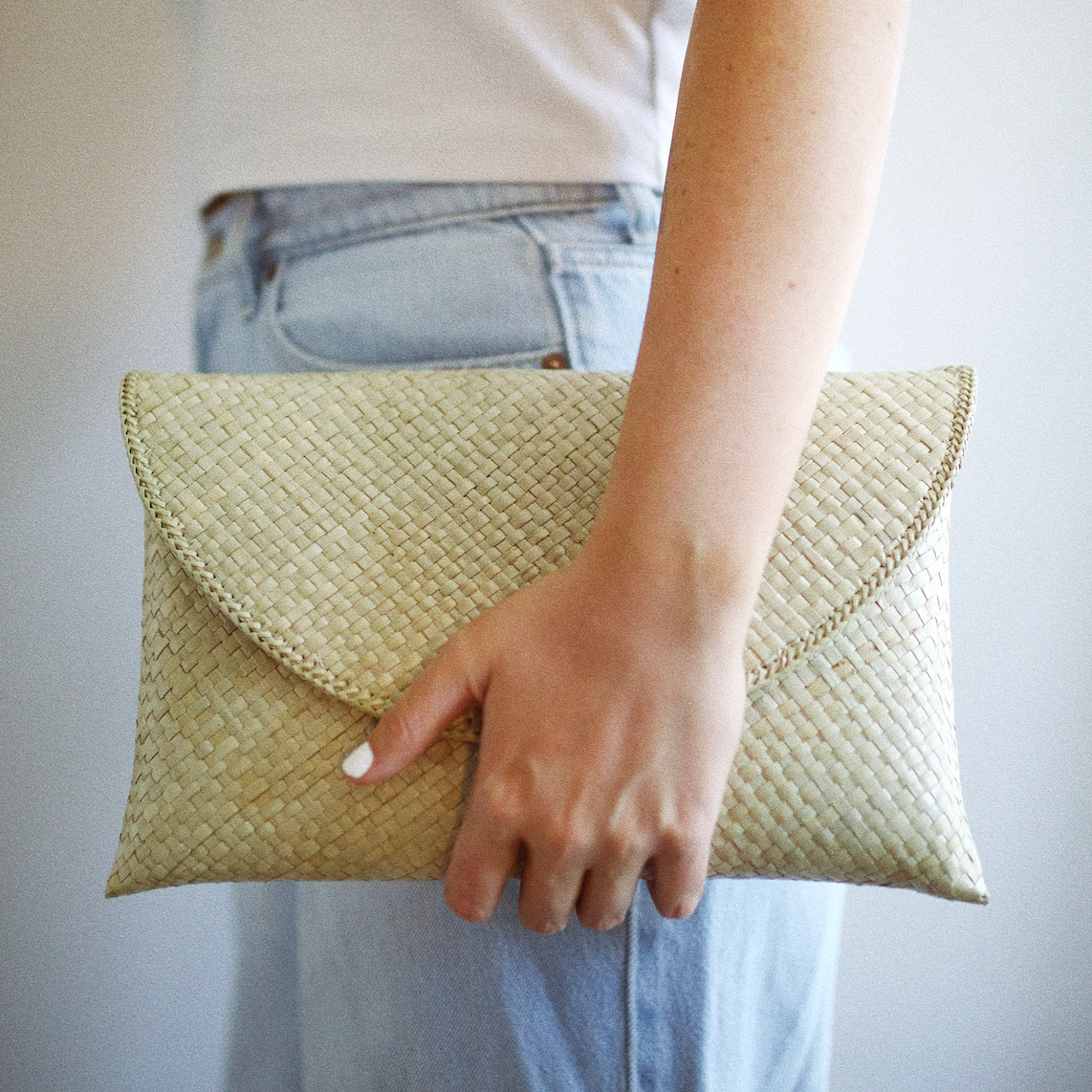 Island Clutch