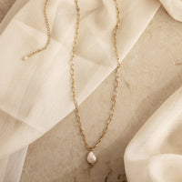 Baroque Pearl Paperclip Necklace