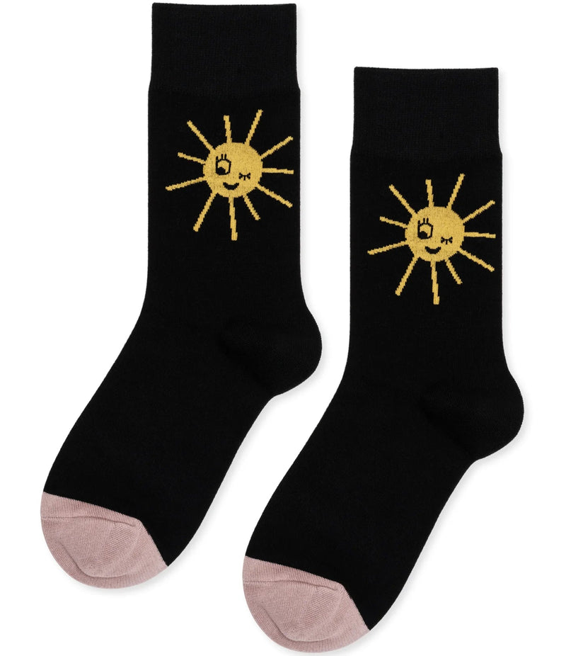 files/hfb_112721_sunny_days_crew_black.webp