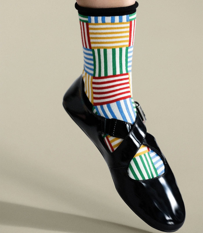 files/hfb_113021_striped_tile_crew_multi-6617.webp