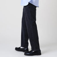 Russell Straight Fit Jean in Washed Black