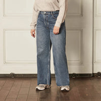 Charley Jeans in Greed